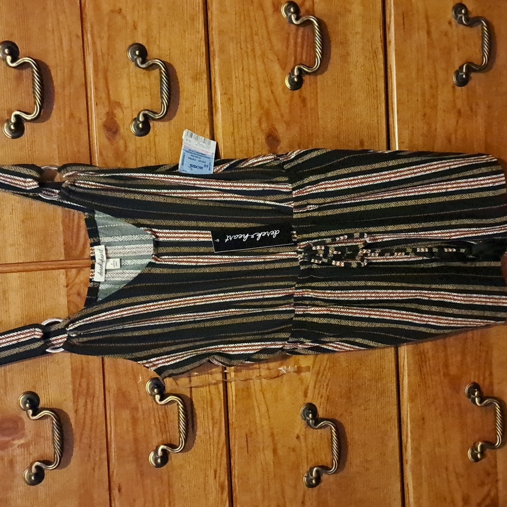 Short romper - Picture 2 of 3